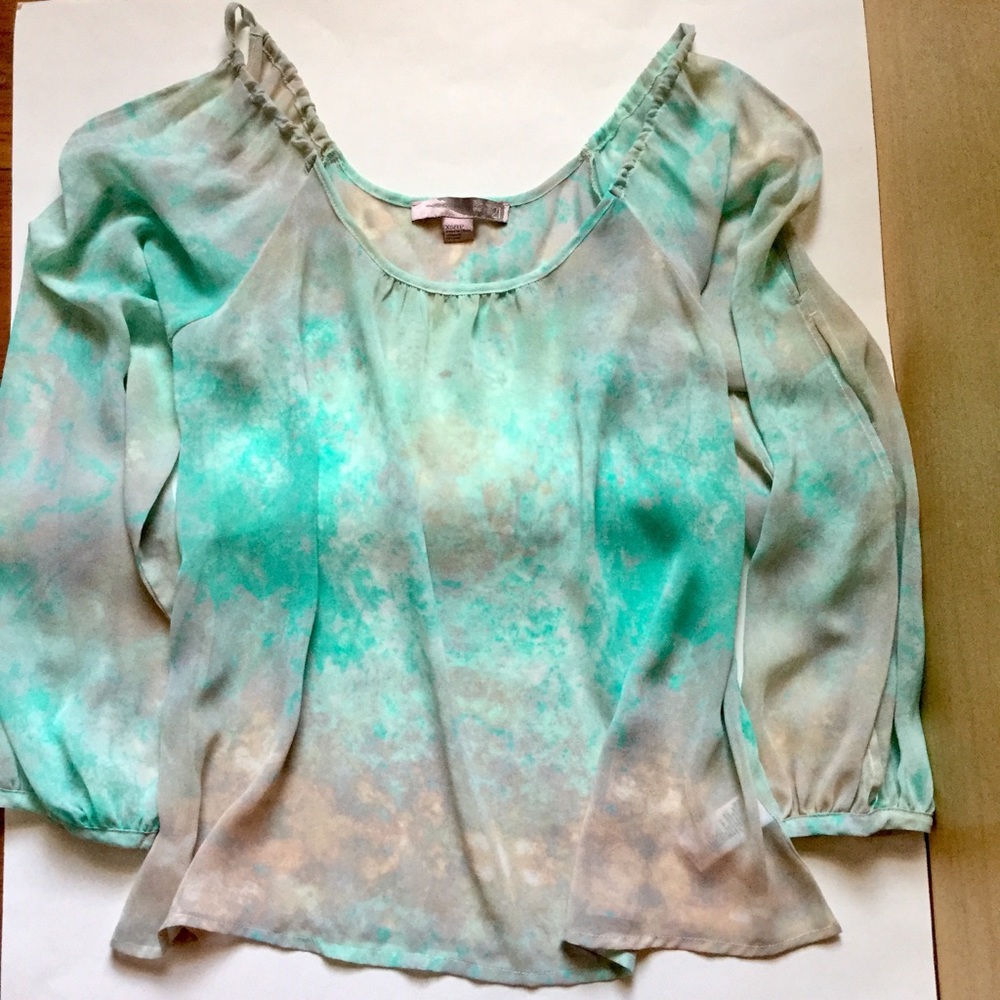⬇️FLOWING MARBLE BLOUSE ❤️